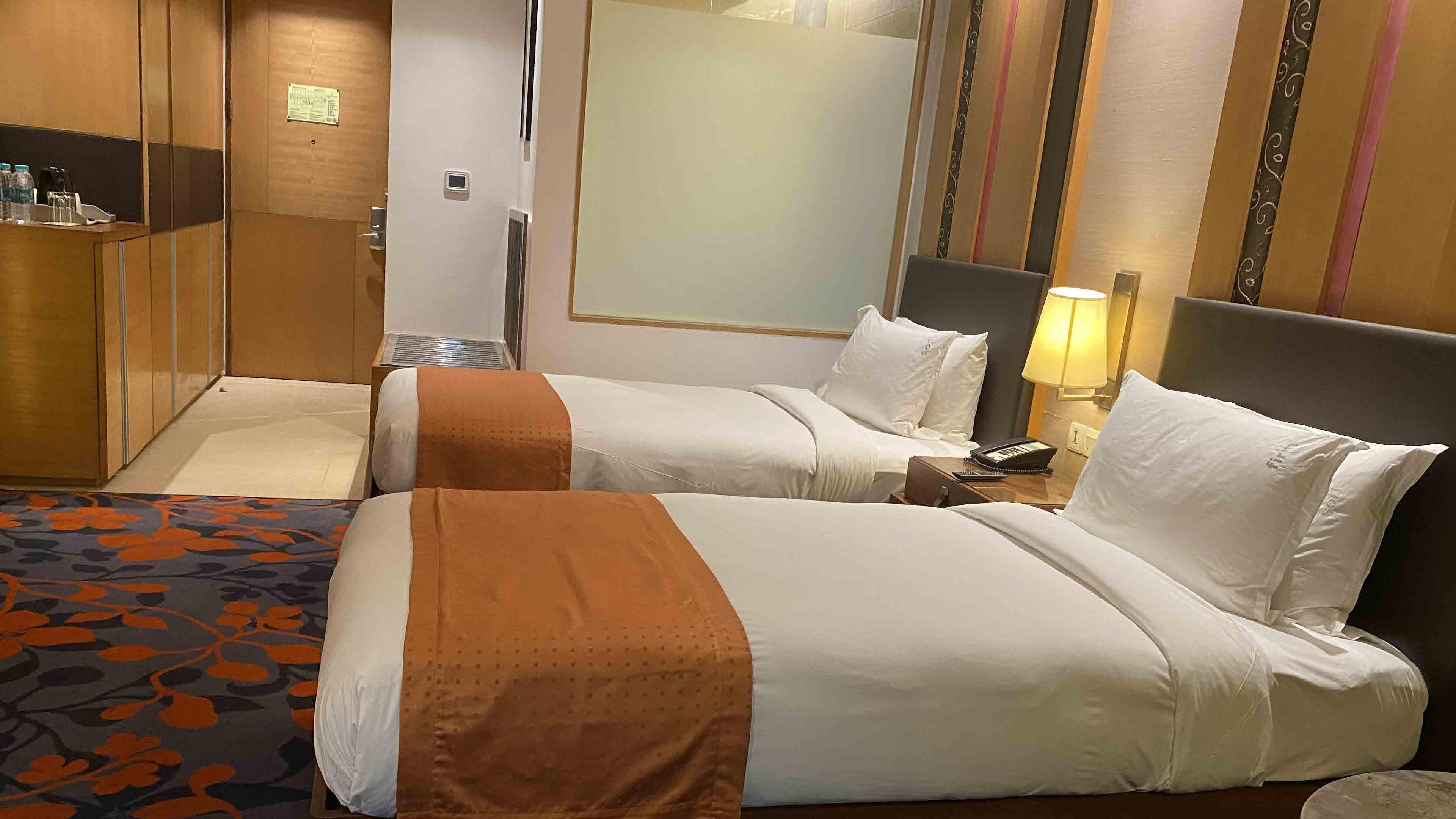 Holiday Inn New Delhi Mayur Vihar Noida By Ihg מראה חיצוני תמונה Deluxe room