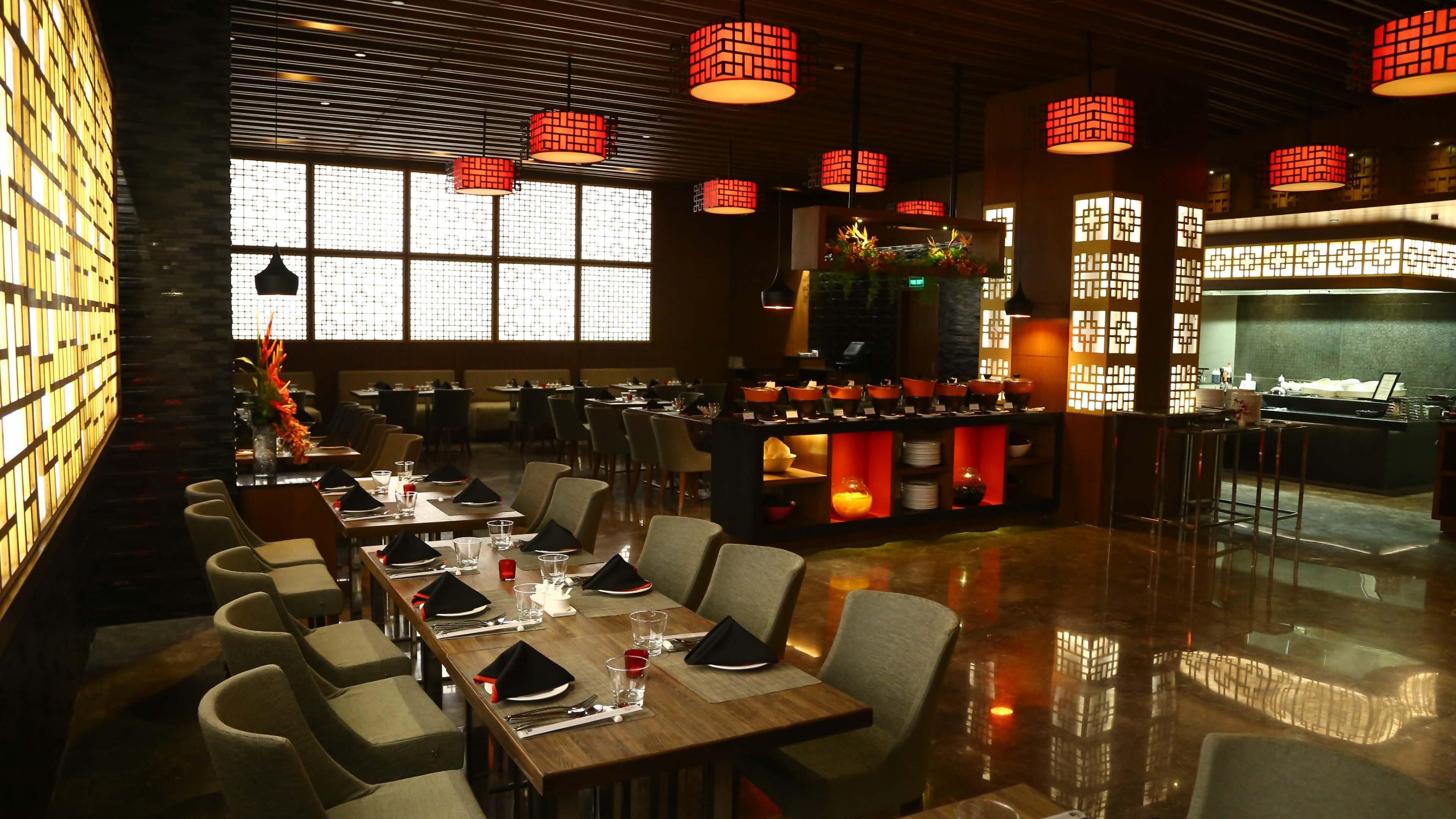 Holiday Inn New Delhi Mayur Vihar Noida By Ihg מראה חיצוני תמונה The restaurant