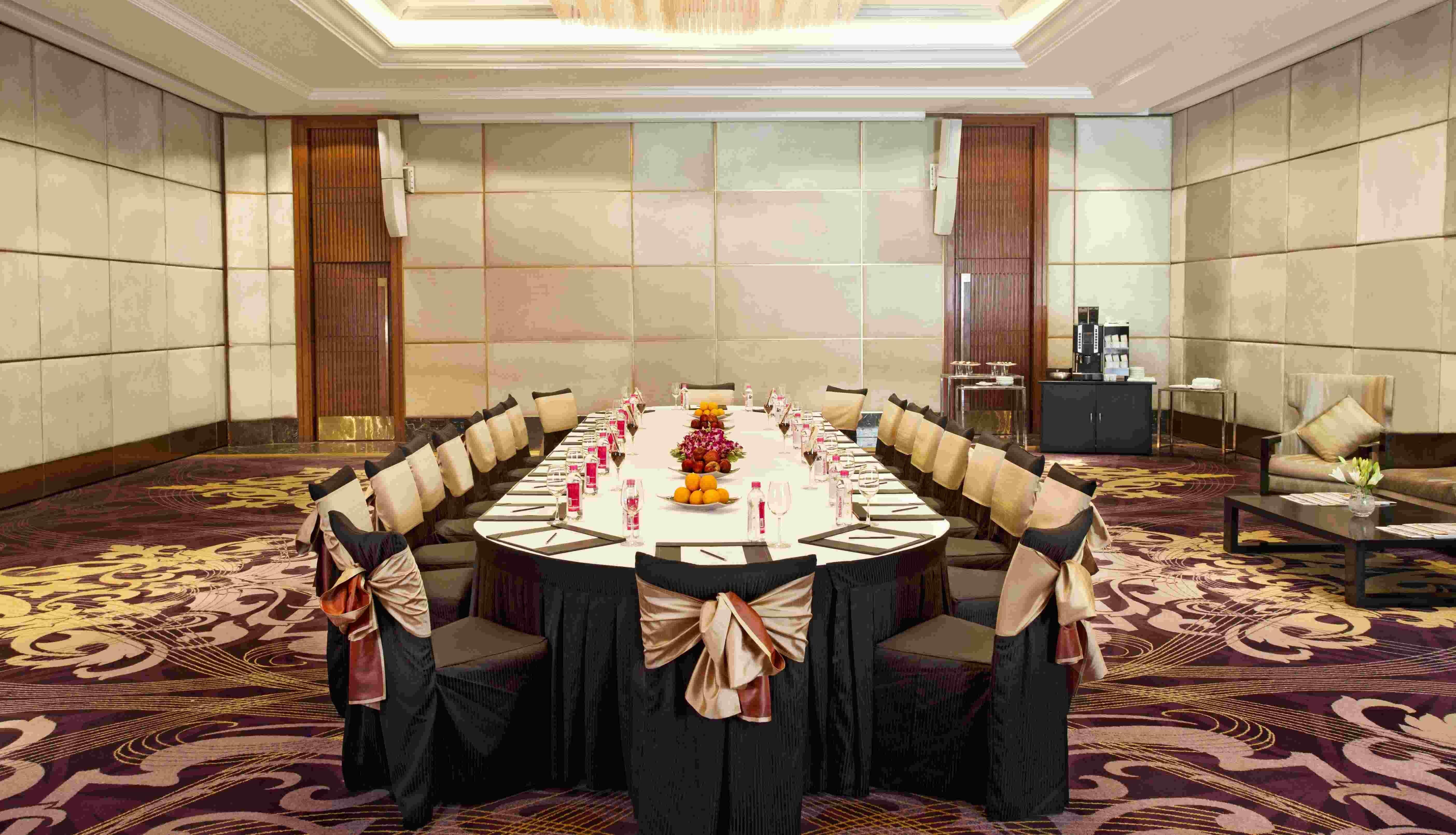 Holiday Inn New Delhi Mayur Vihar Noida By Ihg מראה חיצוני תמונה The Imperial Hall